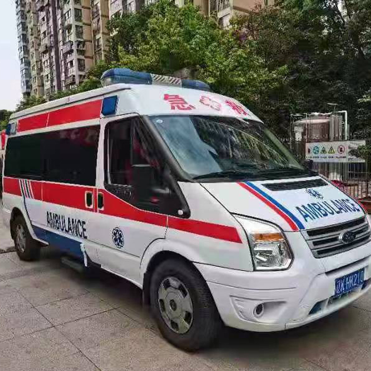 云安长途救护车护送病人返乡